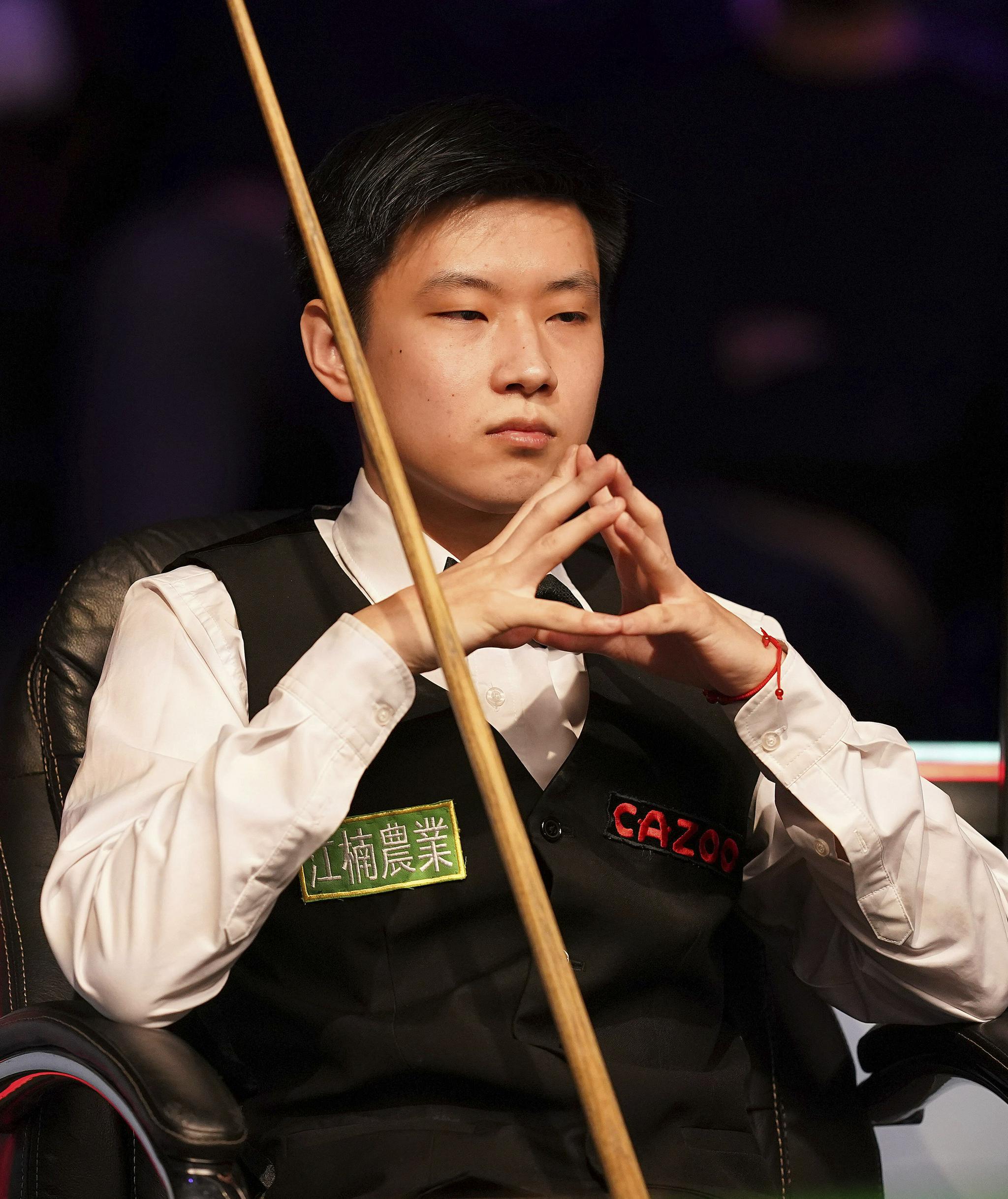 在这个背景 在这个背景